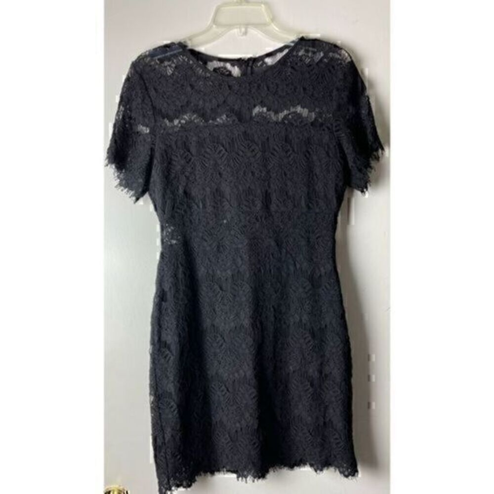 EUC Sexy Black Lace Like Dress by MinkPink Size Small